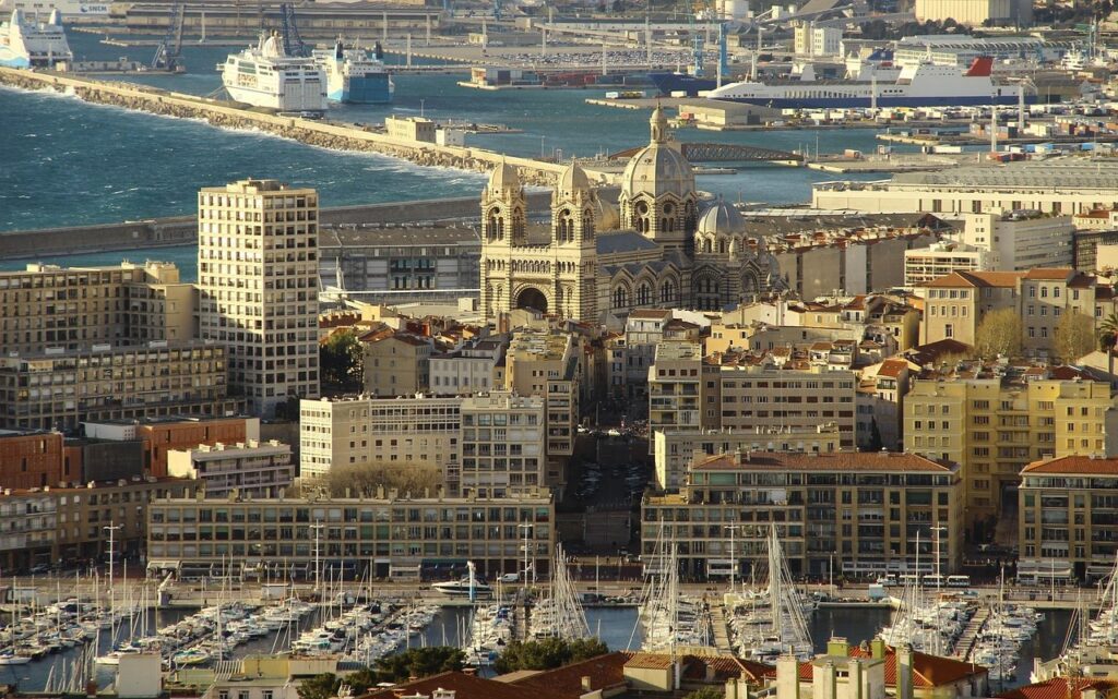 Olivier Chanel a évalué l'impact économique sanitaire de la pollution de l'air à Marseille. Photo : Pixabay