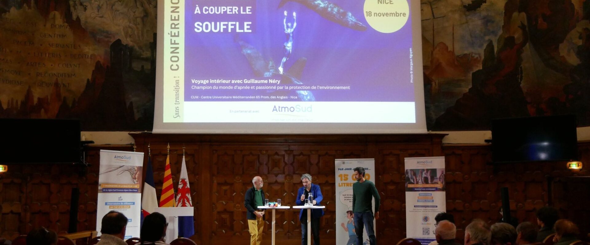Le champion du monde d'apnée, Guillaume Néry a présenté sa conférence "Anatomie d'une plongée" le 13 novembre à Nice dans le cadre d'un partenariat entre AtmoSud et le média Sans Transitions ! Photo : P.B.