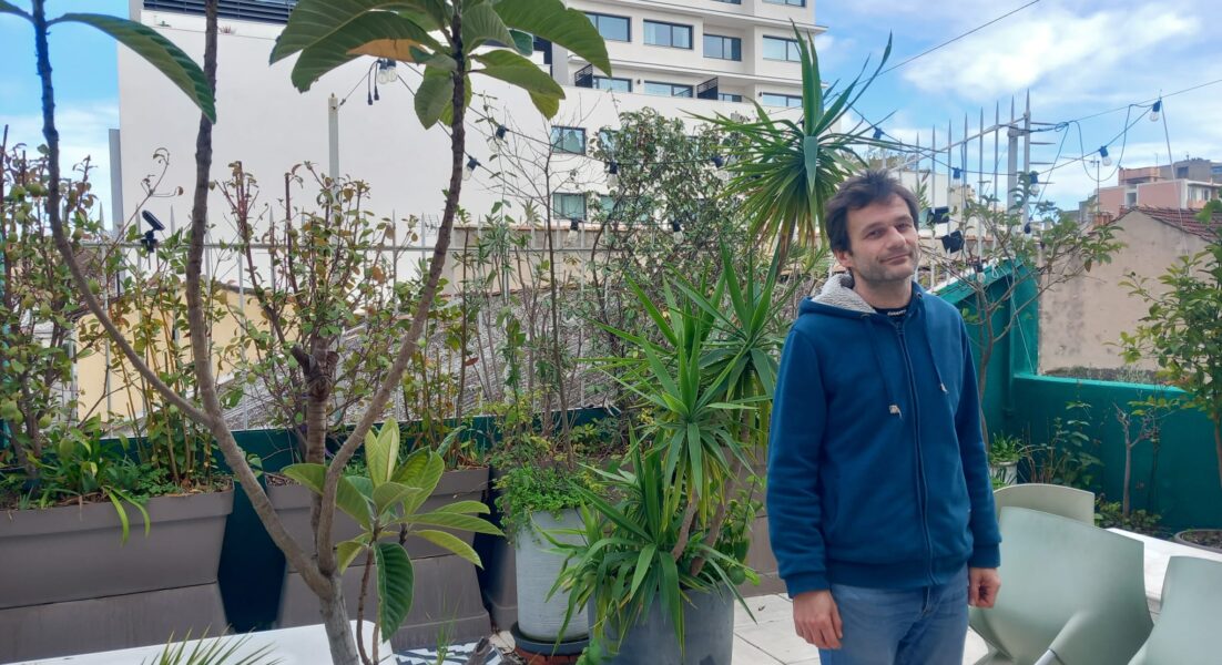 Il aura fallu 3 ans et demi pour que la justice reconnaisse la carrosserie mitoyenne à leur logement responsable des rejets de polluants toxiques dans l'air qui affectaient la famille Belbèze. Photo : F.J.