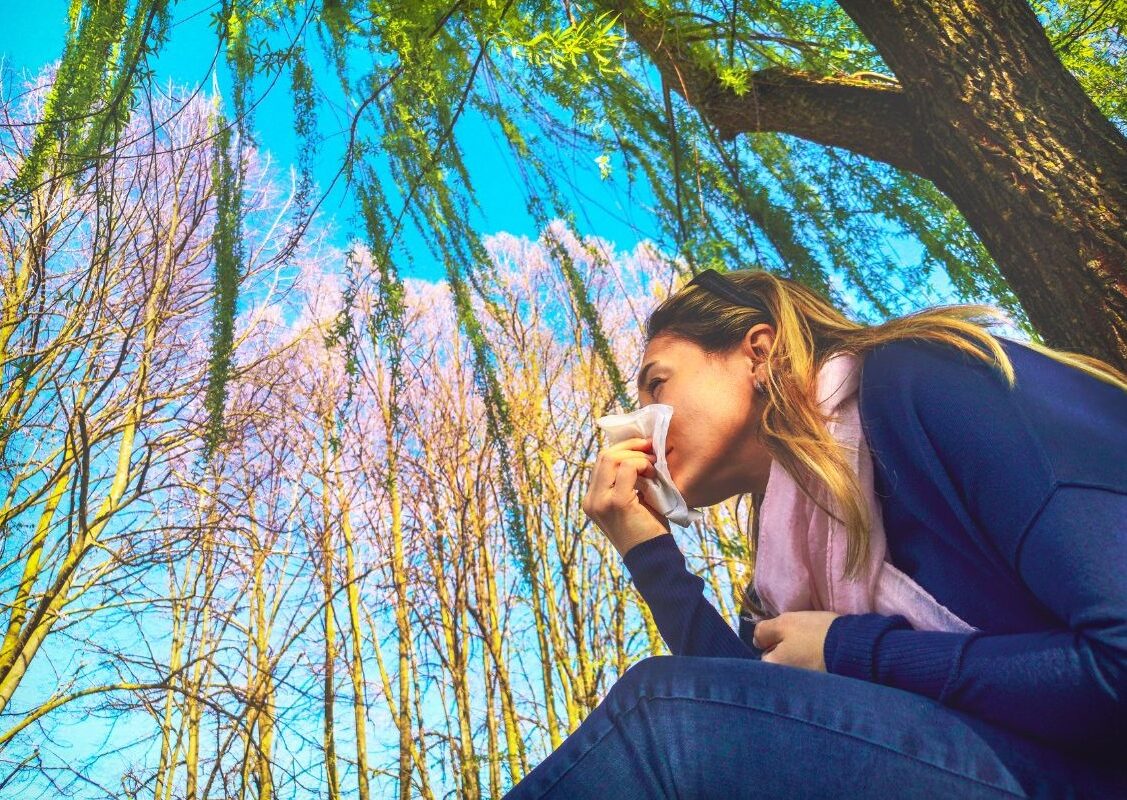 En 20 ans, la part de la population française allergique aux pollens a doublé pour atteindre 30%, et près de 8% chez les enfants. Photo : Canva