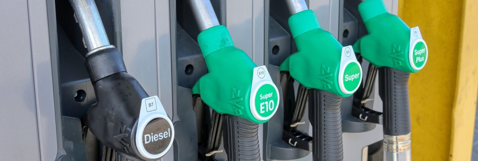 Pour Cédric Ringenbach, le fondateur de la Fresque du Climat, cette nouvelle envolée des prix des carburants à la pompe est une occasion de réfléchir à comment sortir de notre dépendance aux énergies fossiles. Photo : Pexels